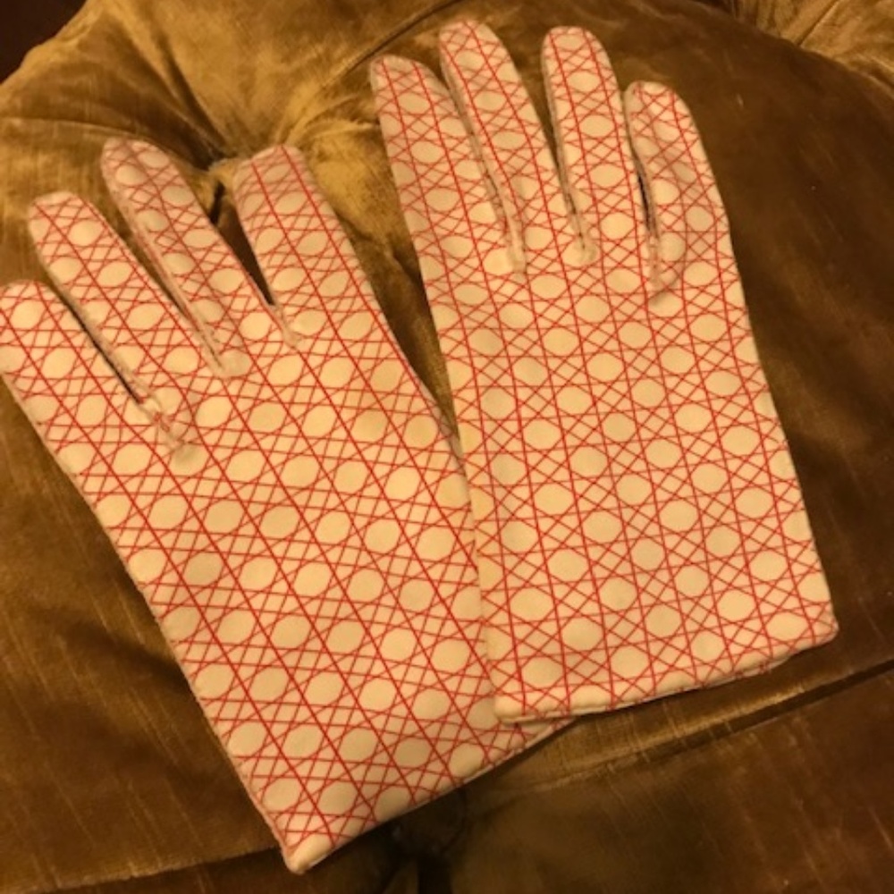 Vintage Hermes Gloves red and white size 6